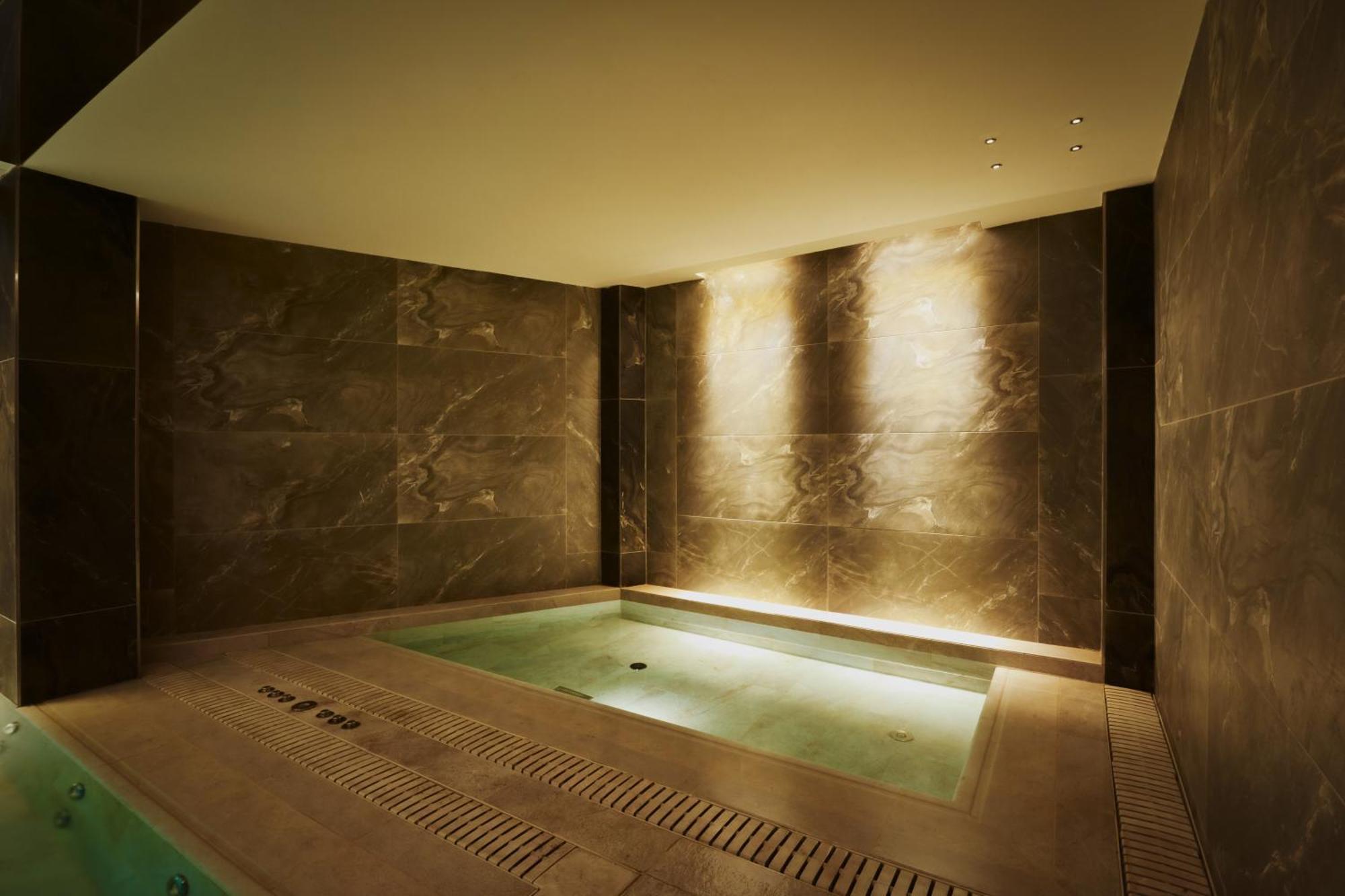 The Hotels, Galata Istanboel